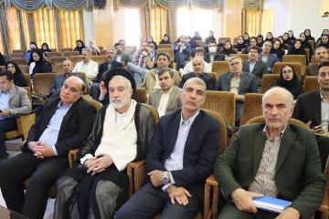 نشست تخصصی «سرمایه‌گذاری برای تولید: تجارب گذشته و افق‌های فرارو» در دانشگاه رازی
